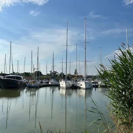 Helikon Apartman كيستاي