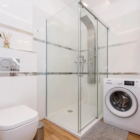 Helikon Apartman كيستاي